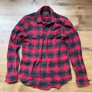 Filson Heavyweight Red Black Plaid Flannel Button-Up Shirt Size Medium